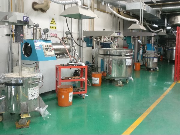 水性涂料生產(chǎn)設(shè)備有哪些？